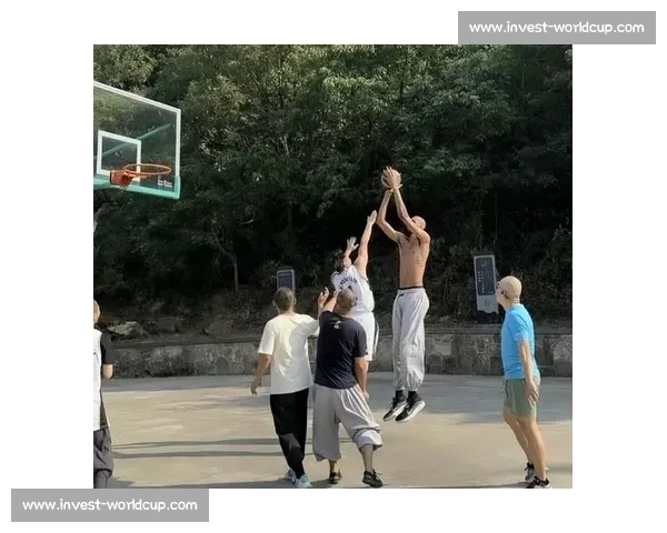 文班亚马少林寺剃度修行 获少林一段段位 风车扣篮燃爆现场